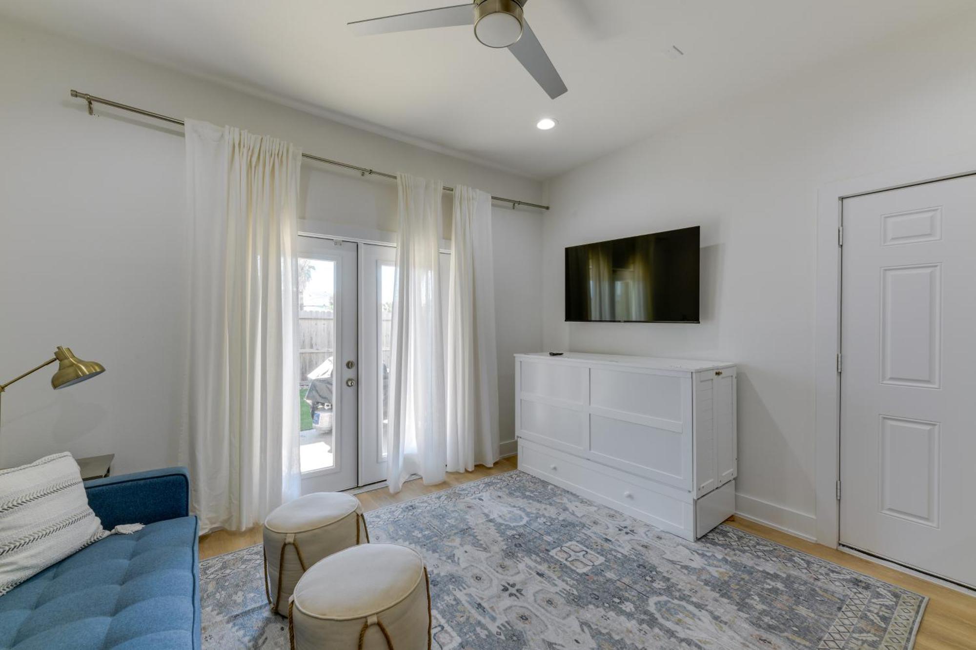 Trendy Port Aransas Home With Private Pool And Deck! Экстерьер фото